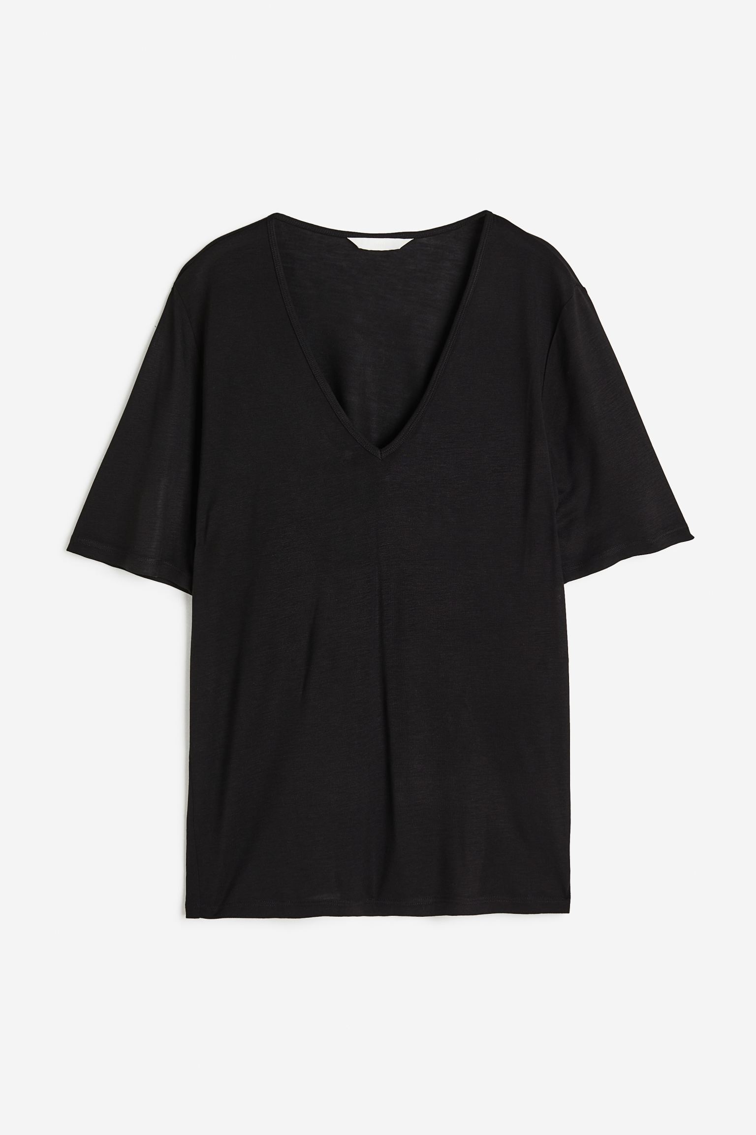 Футболка с V-образным вырезом 
Футболка с V-образным вырезом