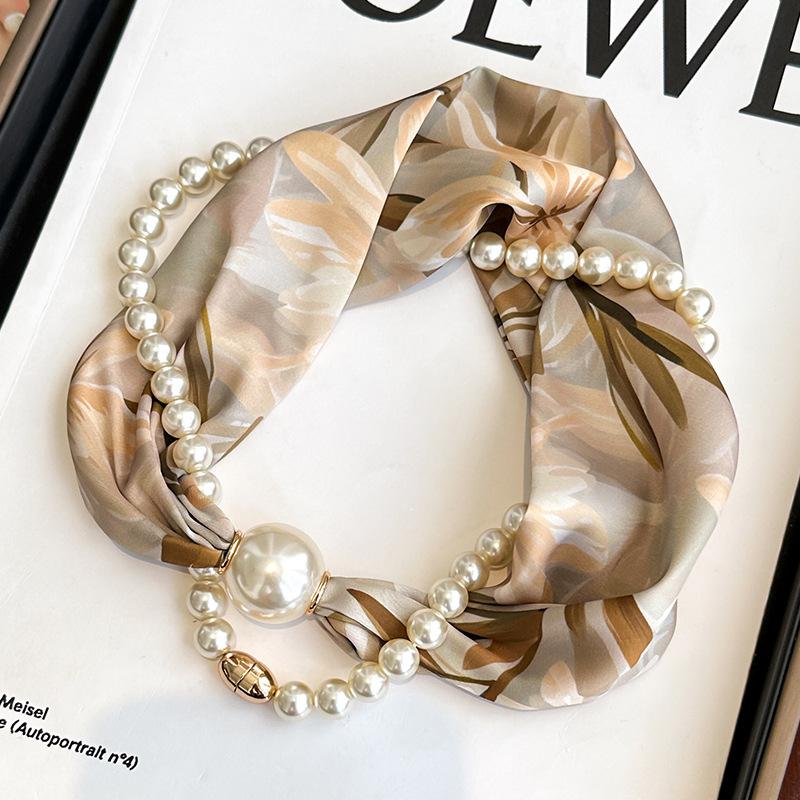 Fashion Magnetic Clasp Pearl Long Scarf for Women with Perfume Lily Beaded Clasp and Upgraded Pearl Necklace Accessory One Size коричневый
Fashion Magnetic Clasp Pearl Long Scarf for Women with Perfume Lily Beaded Clasp and Upgraded Pearl Necklace Accessory One Size коричневый