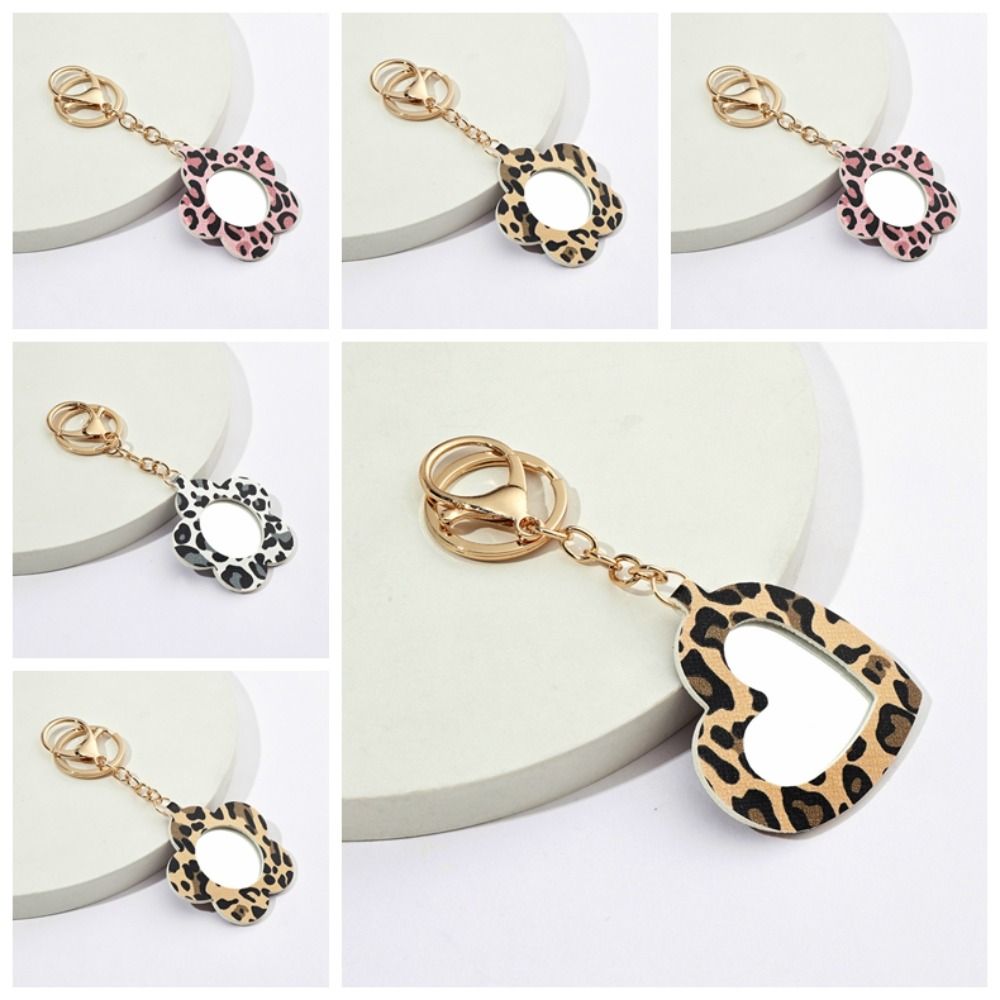 Pendant Small mirror keychain Key Holder PU leather keychain Backpack Decor Yellow-Love-heart shape
Pendant Small mirror keychain Key Holder PU leather keychain Backpack Decor Yellow-Love-heart shape
