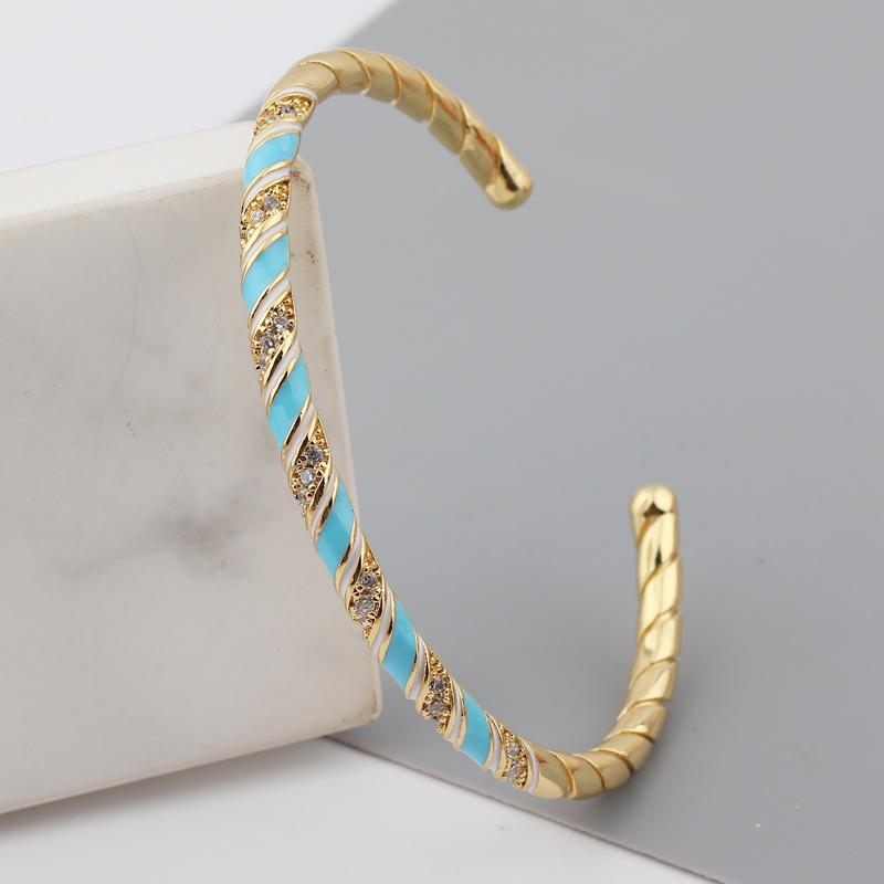 12 Colors Bohemia Twisted Geometric Enamel Bangles For Women Girls Punk Colorful Copper Cubic Zirconia CZ Bracelets Party Gift небо синє кольору
12 Colors Bohemia Twisted Geometric Enamel Bangles For Women Girls Punk Colorful Copper Cubic Zirconia CZ Bracelets Party Gift небо синє кольору