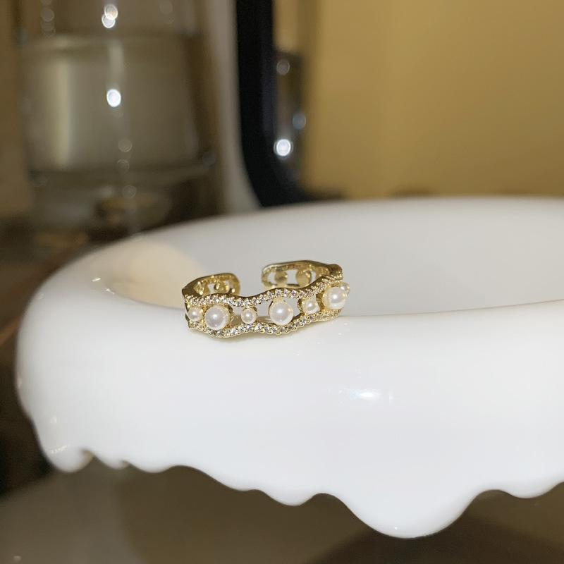 Copper Luxurious Adjustable Ring For Women With Stunning Pearl And Rhinestone In Design Unique
Copper Luxurious Adjustable Ring For Women With Stunning Pearl And Rhinestone In Design Unique