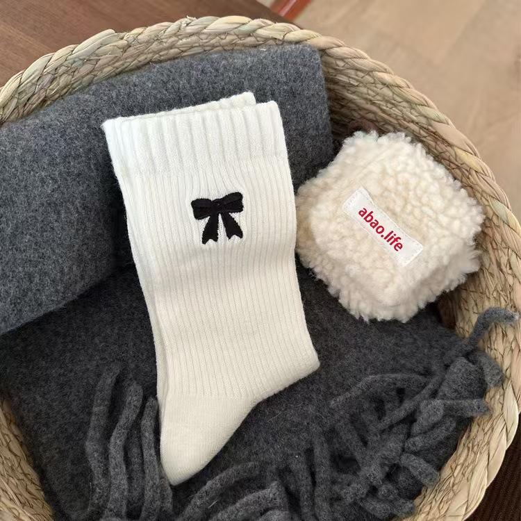 10-1Pairs of Butterfly Embroidered Socks,Children s Mid Tube Socks,Autumn and Winter Styles, Thick and Warm Ins Trendy Japanese Long Socks, Pile Socks 1 pairs
10-1Pairs of Butterfly Embroidered Socks,Children s Mid Tube Socks,Autumn and Winter Styles, Thick and Warm Ins Trendy Japanese Long Socks, Pile Socks 1 pairs