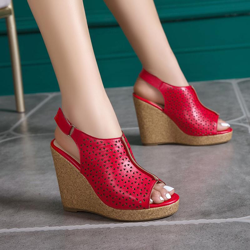 Women s wedge sandals summer new waterproof table hollow large size fish mouth sandals 34 білий
Women s wedge sandals summer new waterproof table hollow large size fish mouth sandals 34 білий