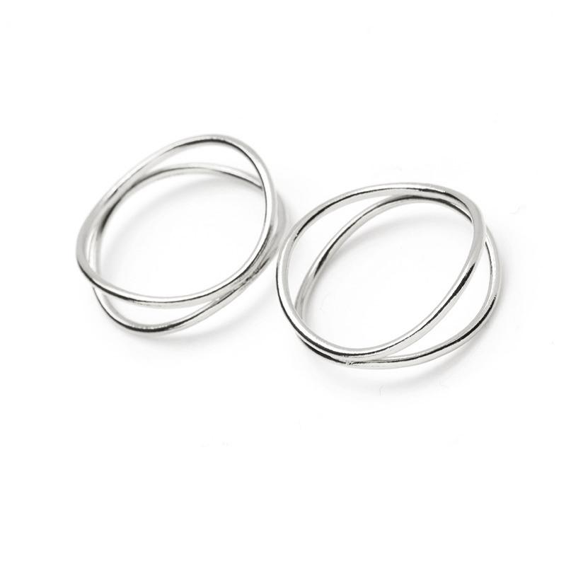 Two-layers Entanglement Round Stud Earrings for Women Punk Personality Simple Design Female Small Earrings Cool Stuff
Two-layers Entanglement Round Stud Earrings for Women Punk Personality Simple Design Female Small Earrings Cool Stuff