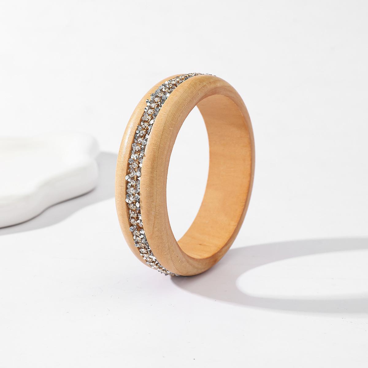 DIEZI Elegant 6 Colors Vintage Round Geometric Resin Wood Wide Bangles Bracelets For Women Men Punk Rhinestone Jewelry New бежевый
DIEZI Elegant 6 Colors Vintage Round Geometric Resin Wood Wide Bangles Bracelets For Women Men Punk Rhinestone Jewelry New бежевый