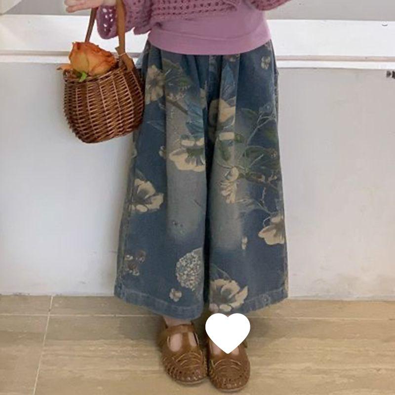 Girls Korean-Style Autumn 2025 Fashion Set: Hollow Knit Top & Denim Wide-Leg Pants (3-Piece) 150
Girls Korean-Style Autumn 2025 Fashion Set: Hollow Knit Top & Denim Wide-Leg Pants (3-Piece) 150