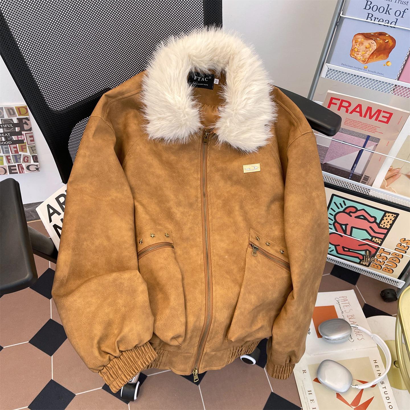 Unisex American Retro Leather Jacket with Detachable Fur Collar, Autumn/Winter Casual Loose Fit, Trendy High-End Design. M хакі
Unisex American Retro Leather Jacket with Detachable Fur Collar, Autumn/Winter Casual Loose Fit, Trendy High-End Design. M хакі