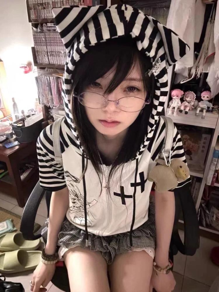 Жіночі футболки в стилі Kawaii в стилі печворк, японська мода Harajuku, милий мультяшний принт, блискавка, вільні футболки з капюшоном S білий
Жіночі футболки в стилі Kawaii в стилі печворк, японська мода Harajuku, милий мультяшний принт, блискавка, вільні футболки з капюшоном S білий