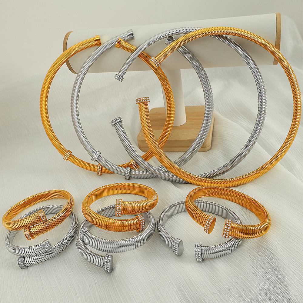 Sense of Design Luxury Women s Jewelry Set: Open Necklace, Bracelet, Earrings with Inlaid Zirconia
Sense of Design Luxury Women s Jewelry Set: Open Necklace, Bracelet, Earrings with Inlaid Zirconia