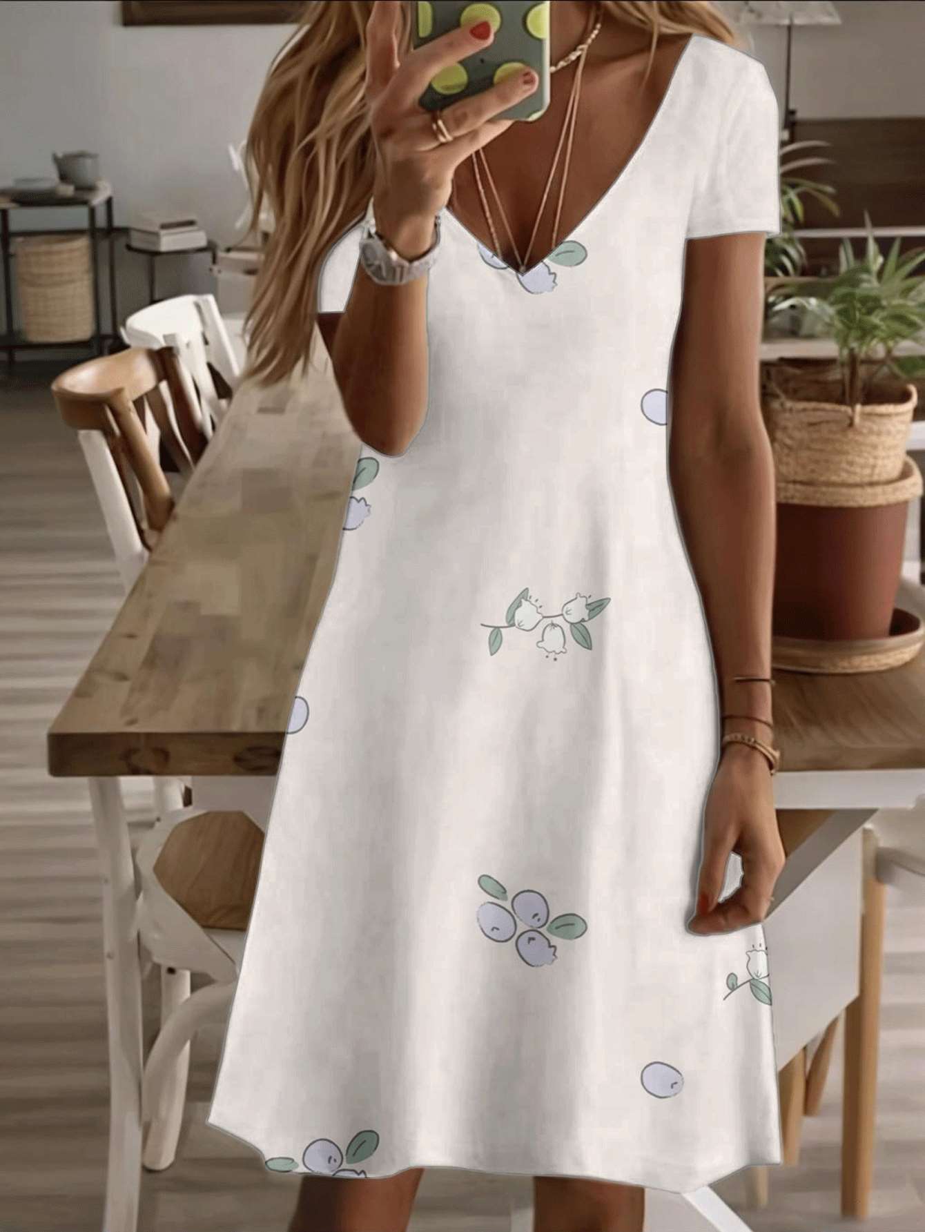 Vneck shortsleeve midi dress blueberry floral print for women 3D premium printing durable and comfortable casual and stylish summer outfit for dail 3XL дубильна кора
Vneck shortsleeve midi dress blueberry floral print for women 3D premium printing durable and comfortable casual and stylish summer outfit for dail 3XL дубильна кора