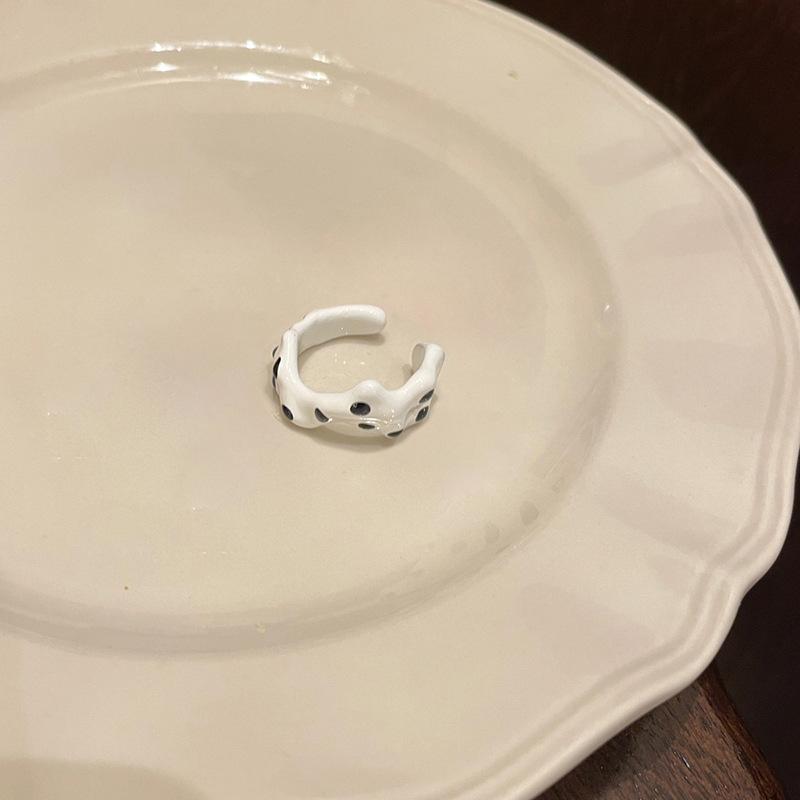 Colorful Irregular Cute Enamel Ring Unique Handmade Drip Glaze Adjustable Copper Ring For Women Spring 2023 Fashion J3409
Colorful Irregular Cute Enamel Ring Unique Handmade Drip Glaze Adjustable Copper Ring For Women Spring 2023 Fashion J3409