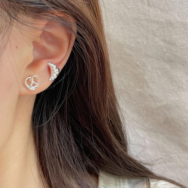 Модные и креативные асимметричные серьги-мини-круассаны в стиле панк, повседневные, серебристые, минималистичные, подарок серебряный
Модные и креативные асимметричные серьги-мини-круассаны в стиле панк, повседневные, серебристые, минималистичные, подарок серебряный