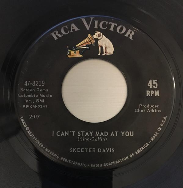 7inch Record SKEETER DAVIS - I Can t Stay Mad At You 478219 RCA Victor 1963 US Folk Used
7inch Record SKEETER DAVIS - I Can t Stay Mad At You 478219 RCA Victor 1963 US Folk Used