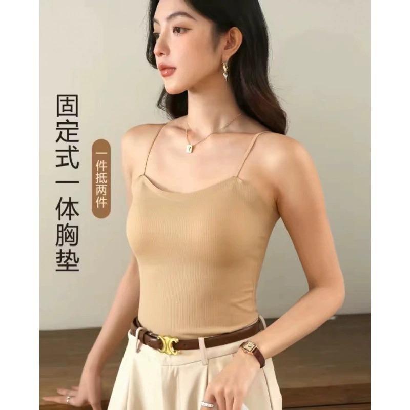 Live stream thin one-piece cup seamless back, sling vest, invisible underwear with chest pad, and bottom top XL хакі
Live stream thin one-piece cup seamless back, sling vest, invisible underwear with chest pad, and bottom top XL хакі