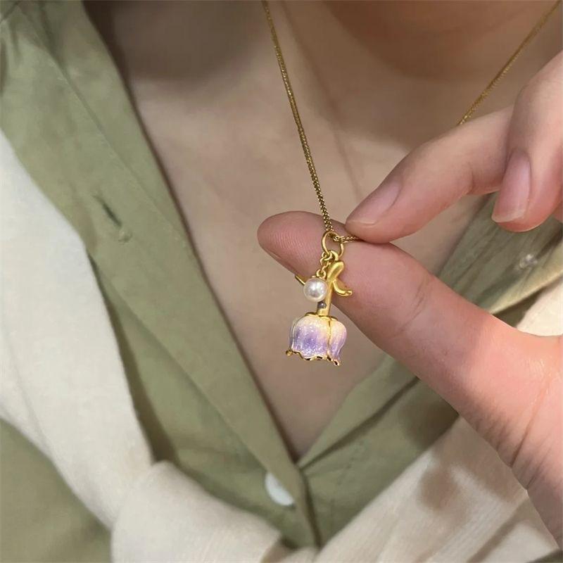 Purple Rose Necklace Eternal Flower Unfoldable Beautiful Necklace Small Fresh Niche Rose Pendant
Purple Rose Necklace Eternal Flower Unfoldable Beautiful Necklace Small Fresh Niche Rose Pendant