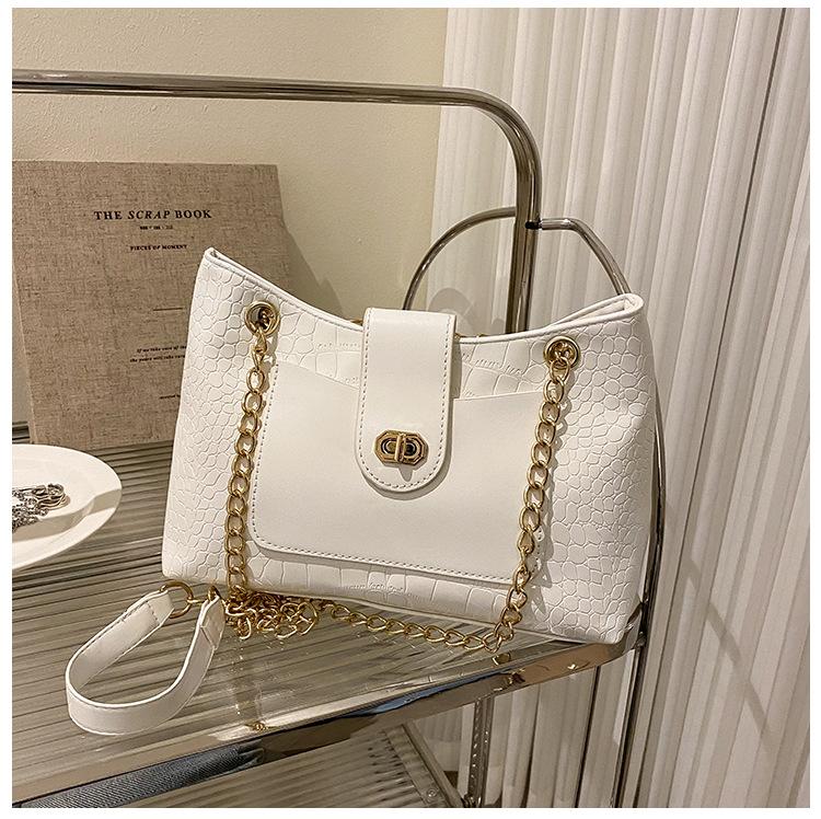 High-end crocodile print niche design bag 2025 new bag women s bag popular crossbody bag one shoulder underarm bag белый
High-end crocodile print niche design bag 2025 new bag women s bag popular crossbody bag one shoulder underarm bag белый