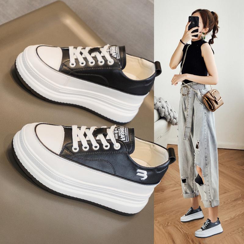 Spring and Autumn new little white shoes thick-soled heightening casual women s single shoes leather breathable versatile low-top board shoes 34 чорний
Spring and Autumn new little white shoes thick-soled heightening casual women s single shoes leather breathable versatile low-top board shoes 34 чорний