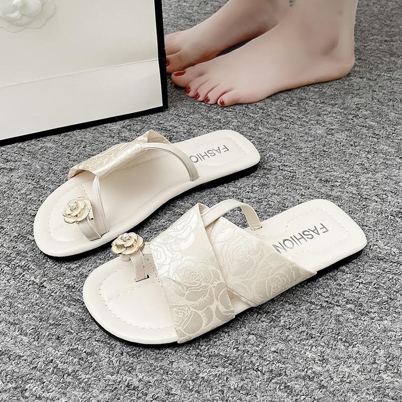 High-value cool slippers women s summer outer wear 2025 new flat-bottomed flat-heeled camellia one-word drag 40 зелений
High-value cool slippers women s summer outer wear 2025 new flat-bottomed flat-heeled camellia one-word drag 40 зелений
