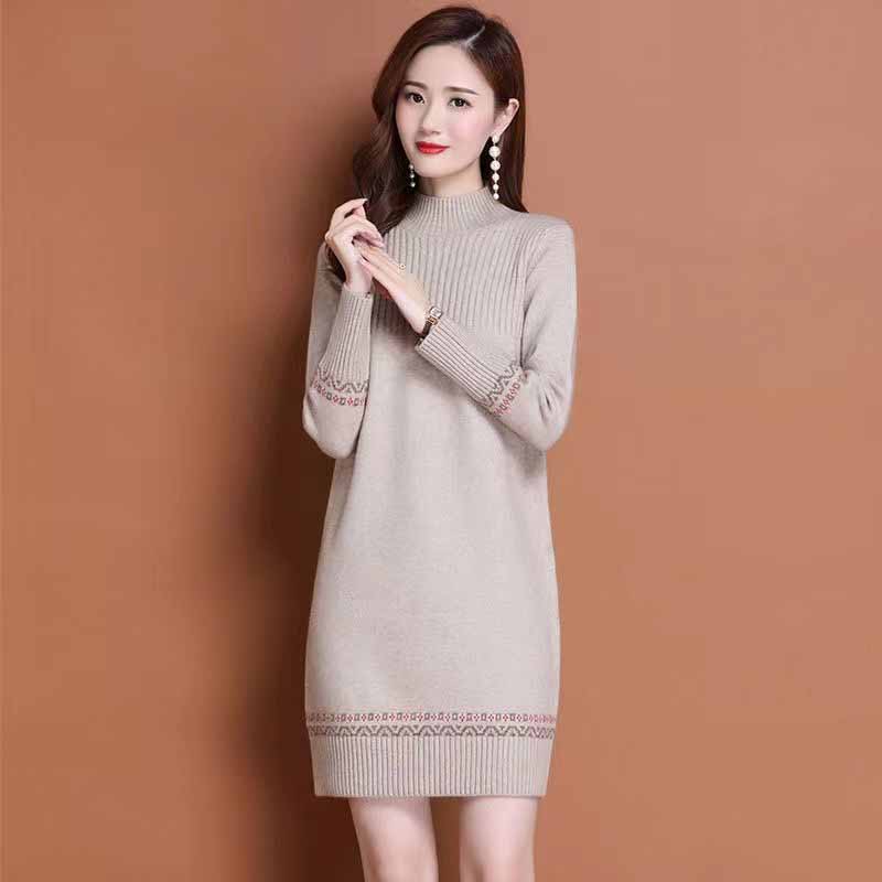Женское платье-свитер средней длины, свободное осенне-зимнее утолщенное трикотажное платье с полувысоким воротником, простое повседневное XXXL
Женское платье-свитер средней длины, свободное осенне-зимнее утолщенное трикотажное платье с полувысоким воротником, простое повседневное XXXL