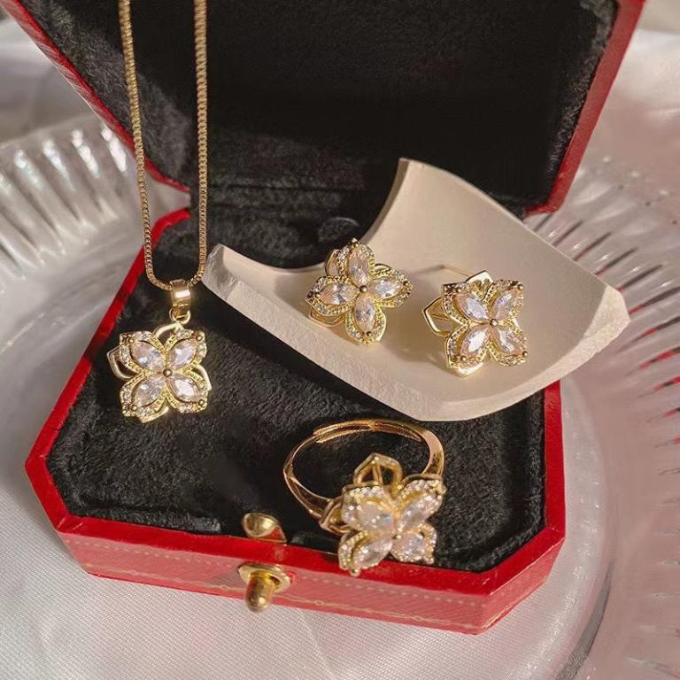 Комплект из трех частей: серьги, ожерелья, кольца, поворачивающийся набор украшений с вращающимися лепестками, комплект из трех предметов
Комплект из трех частей: серьги, ожерелья, кольца, поворачивающийся набор украшений с вращающимися лепестками, комплект из трех предметов