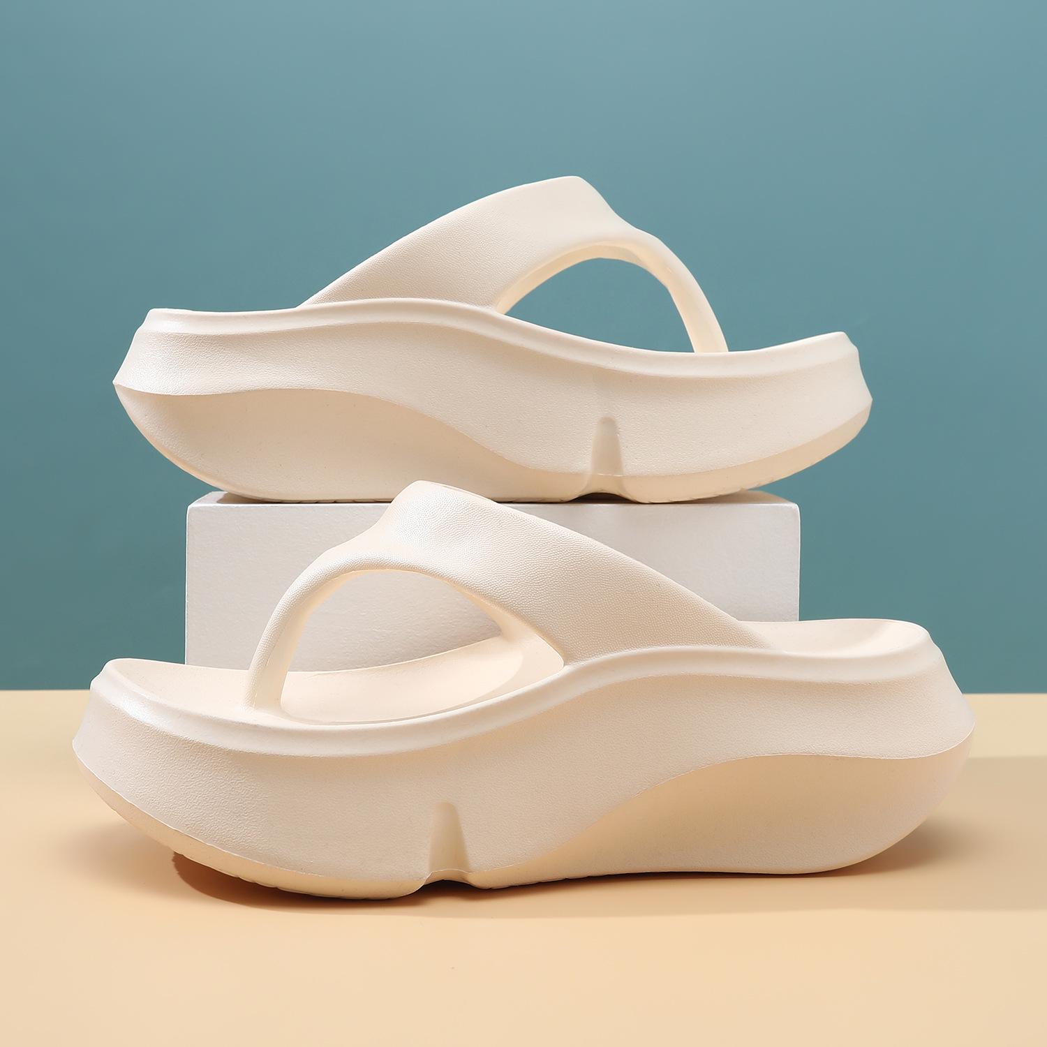 Flip-flops women wear versatile fashion wedge heel thick bottom high heel pinch foot seaside beach non-slip cool slippers in summer 35-36 білий
Flip-flops women wear versatile fashion wedge heel thick bottom high heel pinch foot seaside beach non-slip cool slippers in summer 35-36 білий