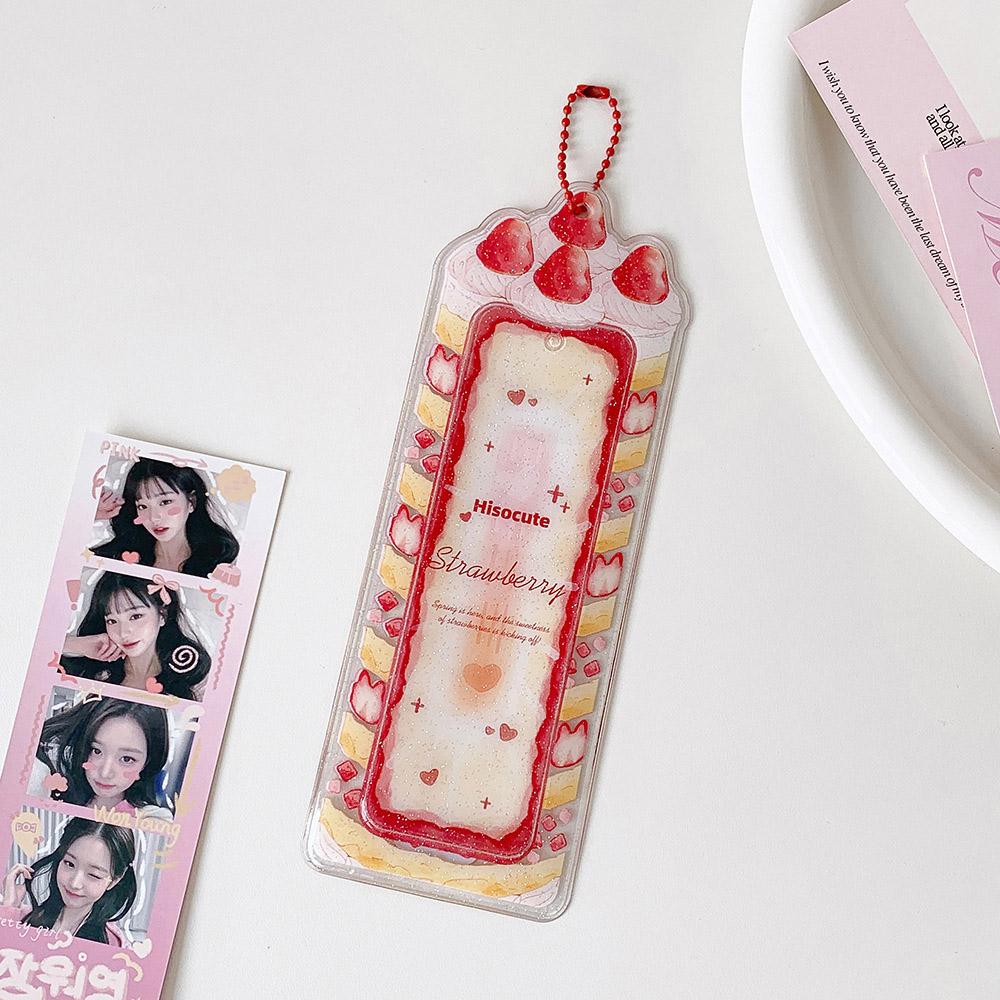 Kawaii Strawberry Cake Photocard Holder Life 4 Cut Photo Card Sleeve INS Style Acrylic Kpop Idol Card Protector Display Pendant красный
Kawaii Strawberry Cake Photocard Holder Life 4 Cut Photo Card Sleeve INS Style Acrylic Kpop Idol Card Protector Display Pendant красный