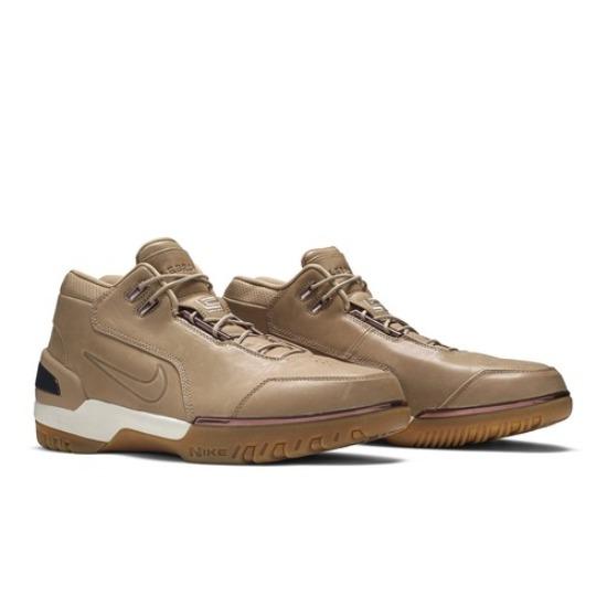 Nike Air Zoom Generation QS All Star - Vachetta Tan 308214-200 EU 42.5 дубильна кора
Nike Air Zoom Generation QS All Star - Vachetta Tan 308214-200 EU 42.5 дубильна кора