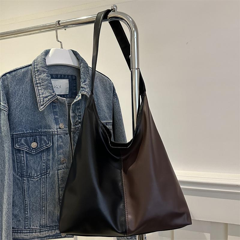 commuting to work retro popular color matching tote bag women s Korean version temperament advanced sense niche fashion shoulder bag
commuting to work retro popular color matching tote bag women s Korean version temperament advanced sense niche fashion shoulder bag