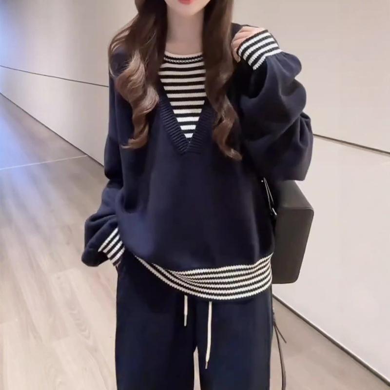 Plus Size Striped Patchwork Knitted Sweater for Women - Autumn Loose Casual Long Sleeve Pullover S темно-синий
Plus Size Striped Patchwork Knitted Sweater for Women - Autumn Loose Casual Long Sleeve Pullover S темно-синий