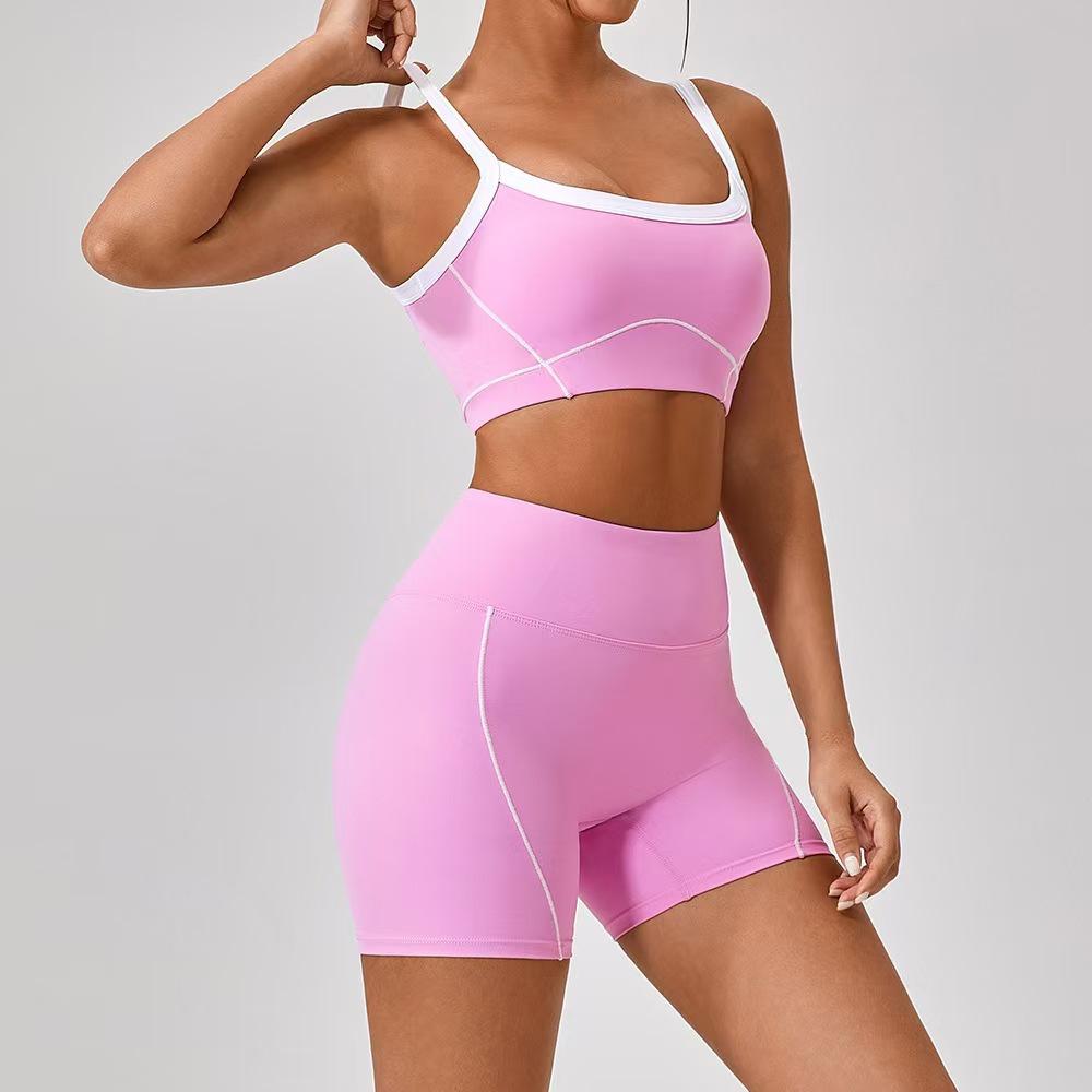 European & American Quick-Dry Yoga Set: Women s Nude-Feel Beautiful Back Camisole & Hip-Lifting Fitness Wear Large
European & American Quick-Dry Yoga Set: Women s Nude-Feel Beautiful Back Camisole & Hip-Lifting Fitness Wear Large