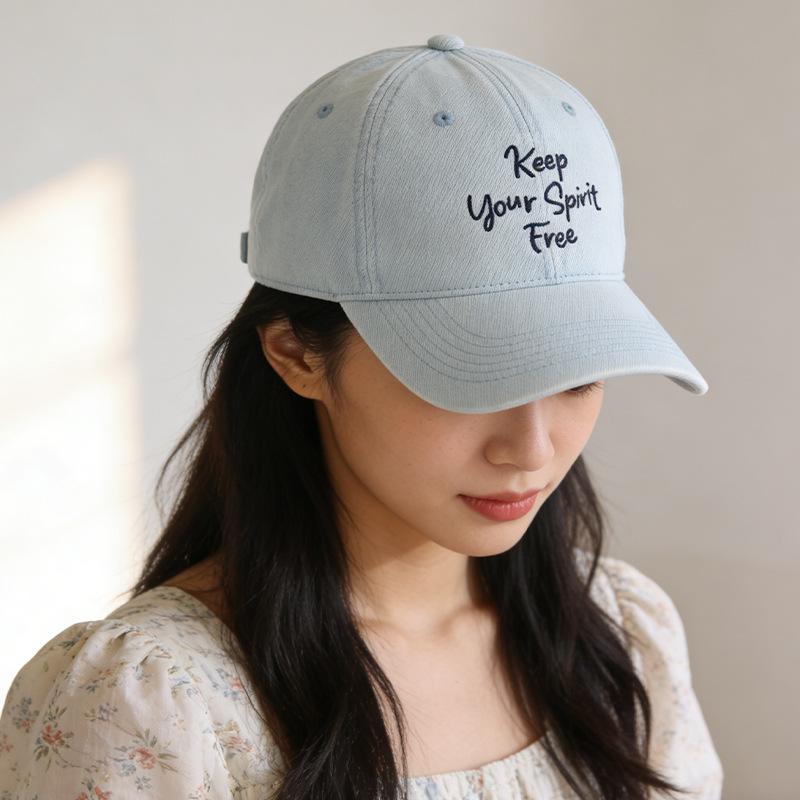 Baseball cap children wide brim show face small casual cap tide M(56-58cm) светло-синий
Baseball cap children wide brim show face small casual cap tide M(56-58cm) светло-синий
