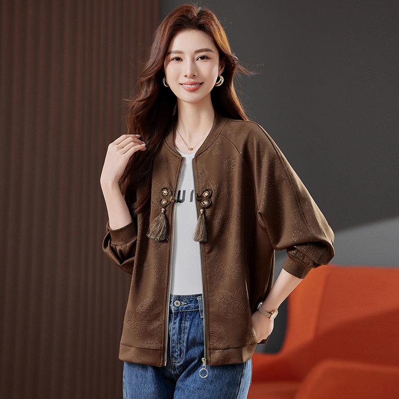 Куртка женская короткая весенне-осенняя новая для среднего возраста свободная маленькая куртка топ XL темно-коричневого
Куртка женская короткая весенне-осенняя новая для среднего возраста свободная маленькая куртка топ XL темно-коричневого