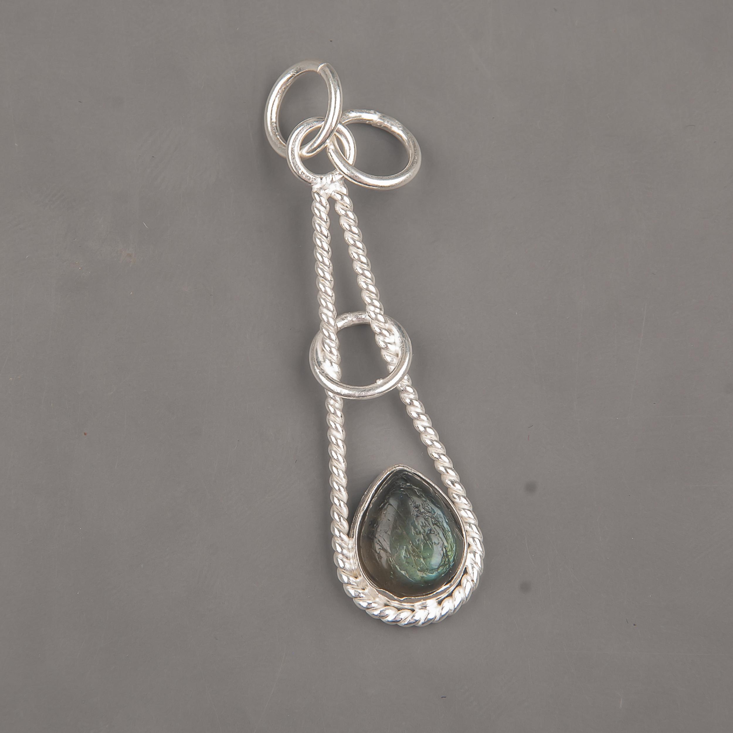 Labradorite Gemstone Silver Jewelry, 925 Solid Sterling Silver Beautiful Pendant ,Handmade Pendant For Anniversary Gift 1.78 Inches
Labradorite Gemstone Silver Jewelry, 925 Solid Sterling Silver Beautiful Pendant ,Handmade Pendant For Anniversary Gift 1.78 Inches