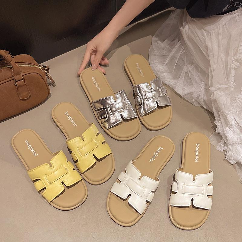 Seaside beach beautiful flat bottom out flat bottom cool slippers women wear new summer one-word slippers 35
Seaside beach beautiful flat bottom out flat bottom cool slippers women wear new summer one-word slippers 35