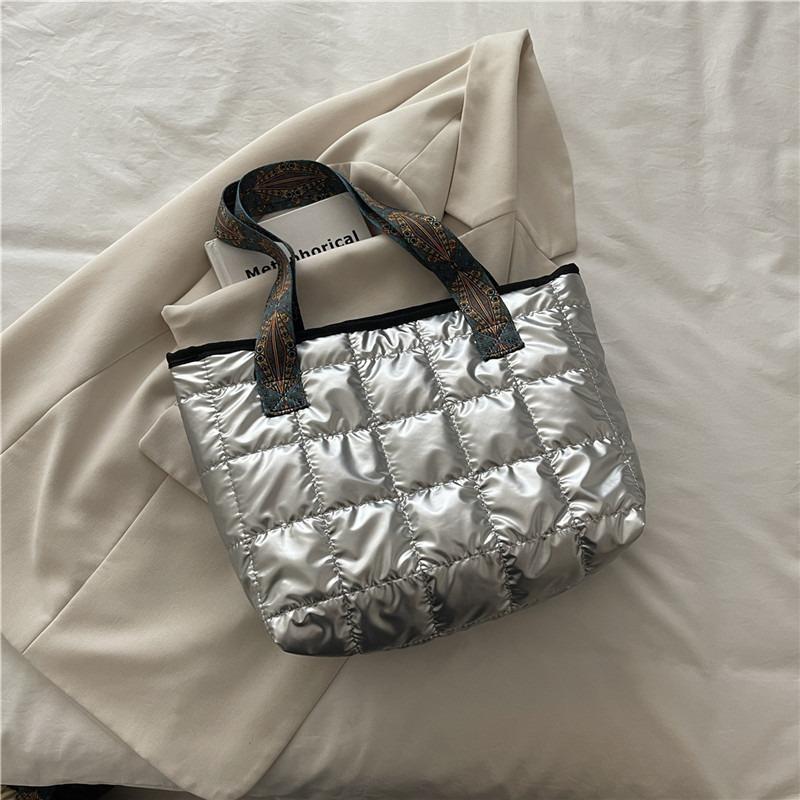 New space cotton bag fashion bag women s bag messenger bag shoulder bag handbag plaid bag trendy bag срібний
New space cotton bag fashion bag women s bag messenger bag shoulder bag handbag plaid bag trendy bag срібний