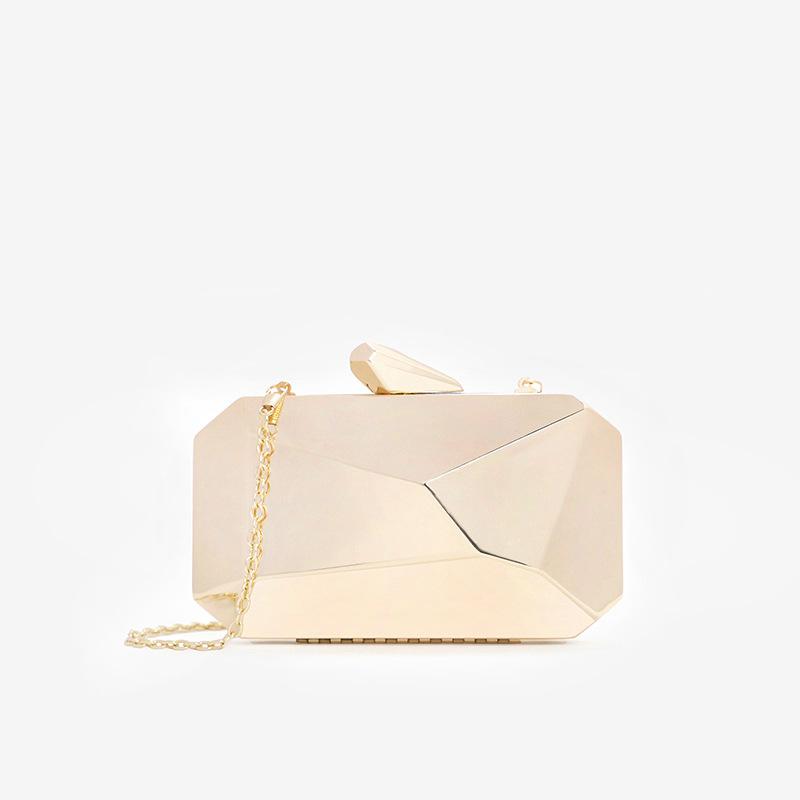Gold Acrylic Box Geometric bags Clutch Evening Bag Elegent Chain Shoulder Bag for Women 2024 Handbag For Wedding/Dating/Party золотой
Gold Acrylic Box Geometric bags Clutch Evening Bag Elegent Chain Shoulder Bag for Women 2024 Handbag For Wedding/Dating/Party золотой