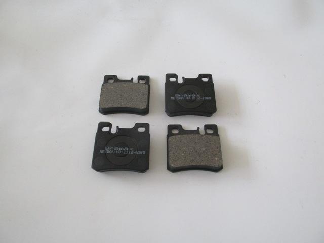 For Mercedes C Class W202 1993 1999 Rear Brake Pad Wıreless Dısc 61,8X58,1X13,5 Bramax A0024200120
For Mercedes C Class W202 1993 1999 Rear Brake Pad Wıreless Dısc 61,8X58,1X13,5 Bramax A0024200120
