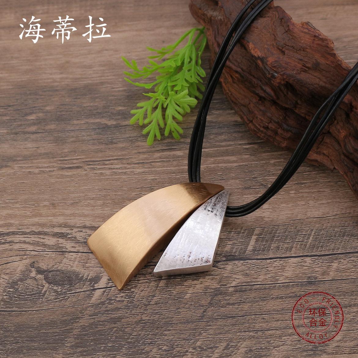 New brushed horseshoe leather rope pendant, exaggerated women s personality geometric alloy necklace
New brushed horseshoe leather rope pendant, exaggerated women s personality geometric alloy necklace