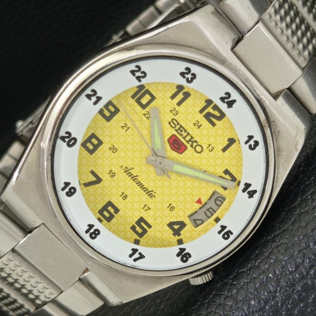 Б/У оригинальные старинные автоматические мужские часы SEIKO 5 из Японии с желтым циферблатом a434940-2 R122-a434940
Б/У оригинальные старинные автоматические мужские часы SEIKO 5 из Японии с желтым циферблатом a434940-2 R122-a434940