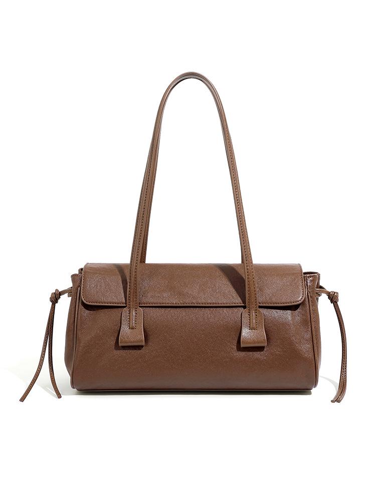 Vintage-Style Genuine Leather Shoulder Bag for Women
Vintage-Style Genuine Leather Shoulder Bag for Women