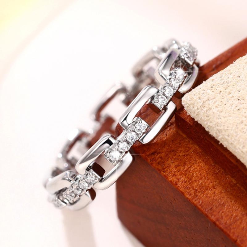 CAOSHI Trendy Jewelry Chain Shape Finger Ring for Women Silver Color Shiny Zirconia Accessories for Daily Life Fashion Lady Gift 6
CAOSHI Trendy Jewelry Chain Shape Finger Ring for Women Silver Color Shiny Zirconia Accessories for Daily Life Fashion Lady Gift 6