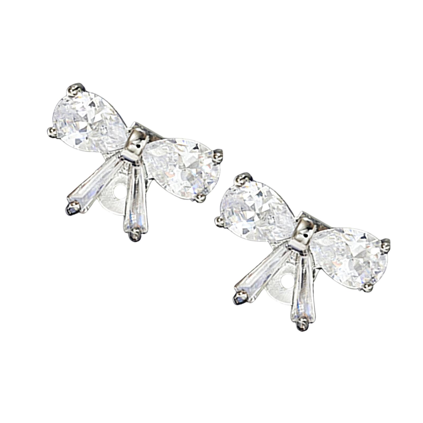Universal Alloy Earphone Clip Crystal Adorned Quick Snapped On Design For Seamlessly Headphone Customization Decoration срібний
Universal Alloy Earphone Clip Crystal Adorned Quick Snapped On Design For Seamlessly Headphone Customization Decoration срібний