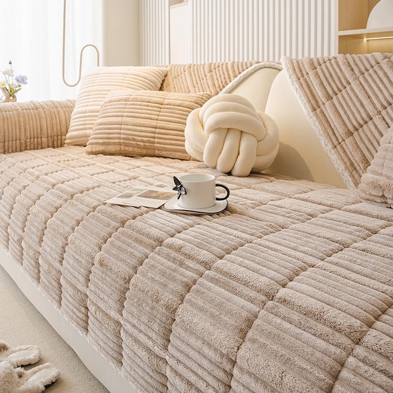 New Milk Fleece Sofa Cover Cloth Winter Thickened Non-Slip Straight Row Seat Cushion Cross-Border Sofa Cushion 70*70cm
New Milk Fleece Sofa Cover Cloth Winter Thickened Non-Slip Straight Row Seat Cushion Cross-Border Sofa Cushion 70*70cm