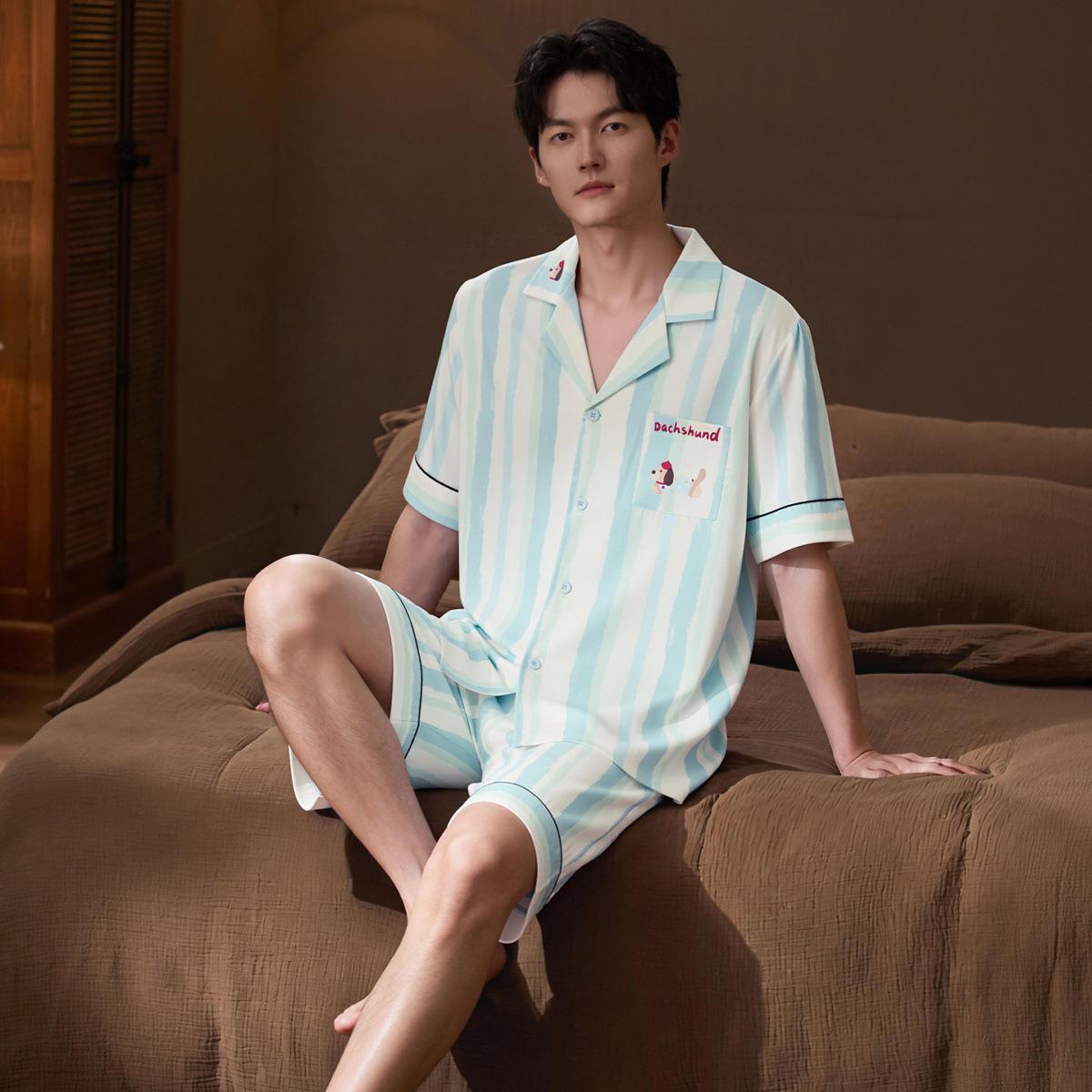 Men s Ice Silk Long Sleeve Pajama Set for Teens & Adults - Spring/Fall Wear, Indoors & Outdoors L
Men s Ice Silk Long Sleeve Pajama Set for Teens & Adults - Spring/Fall Wear, Indoors & Outdoors L