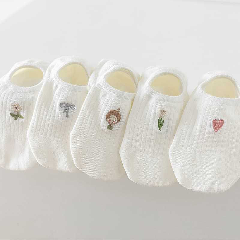 Women s Spring and Summer Thin Sweet Cartoon Embroidered Silicone Non Slip Bow Breathable Boat Socks 1 pair
Women s Spring and Summer Thin Sweet Cartoon Embroidered Silicone Non Slip Bow Breathable Boat Socks 1 pair