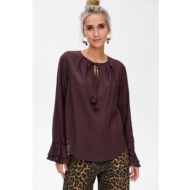 Толстовка blue shadow Louise EU 36
Толстовка blue shadow Louise EU 36