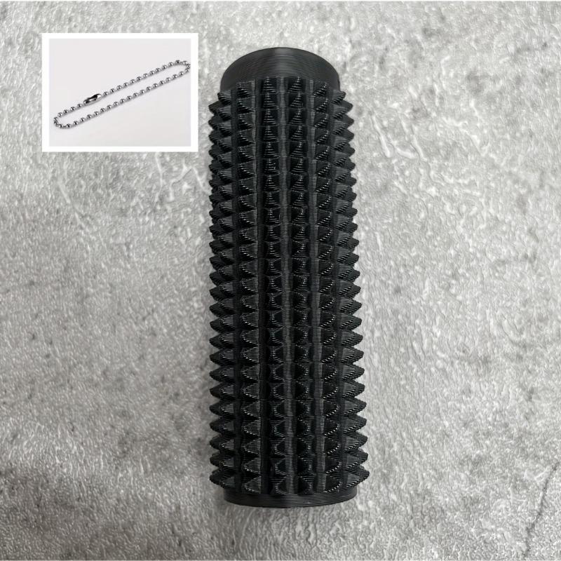 Spiky Grippie Stim key pendant, an outlet for anxiety and stress, portable mini tactile massage roller чорний
Spiky Grippie Stim key pendant, an outlet for anxiety and stress, portable mini tactile massage roller чорний