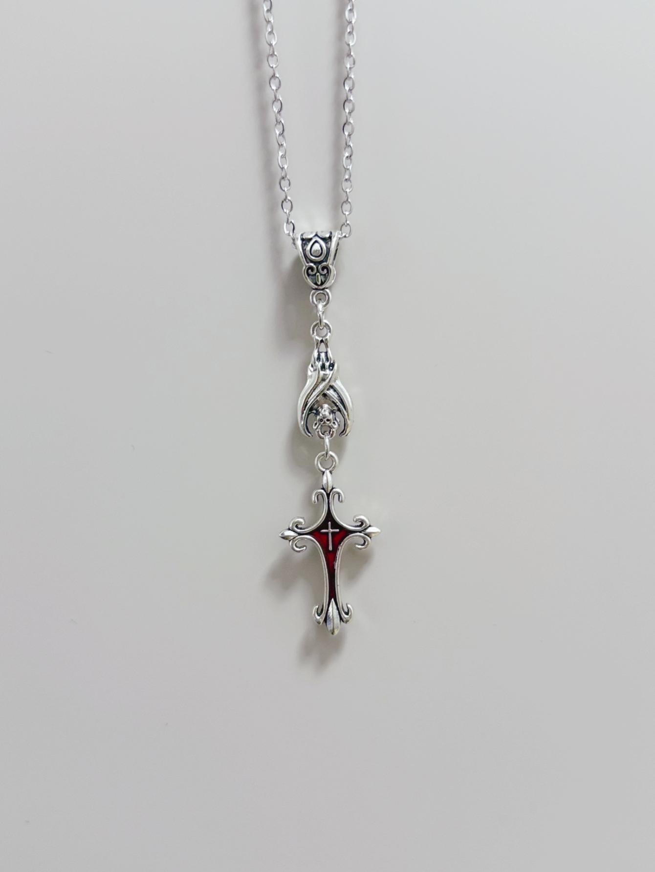 Exquisite Goth Sliver Color Stainless Steel Vampire Bat Red Drip Glaze Cross Pendant Necklace for Women Halloween Party Jewelry красный
Exquisite Goth Sliver Color Stainless Steel Vampire Bat Red Drip Glaze Cross Pendant Necklace for Women Halloween Party Jewelry красный