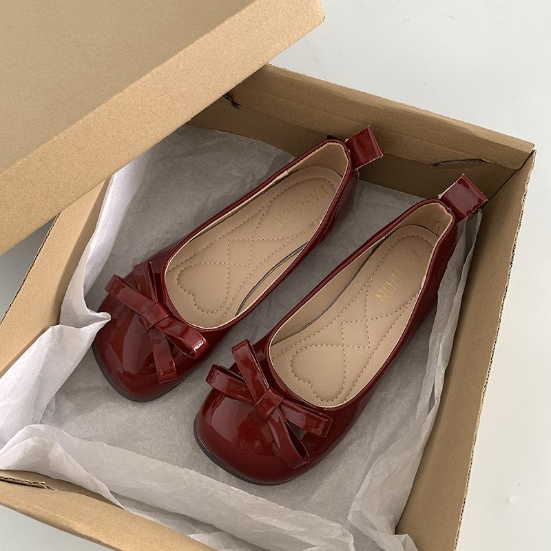 Универсальные туфли-лодочки на мягкой подошве, новые туфли на плоской подошве 39 красный
Универсальные туфли-лодочки на мягкой подошве, новые туфли на плоской подошве 39 красный