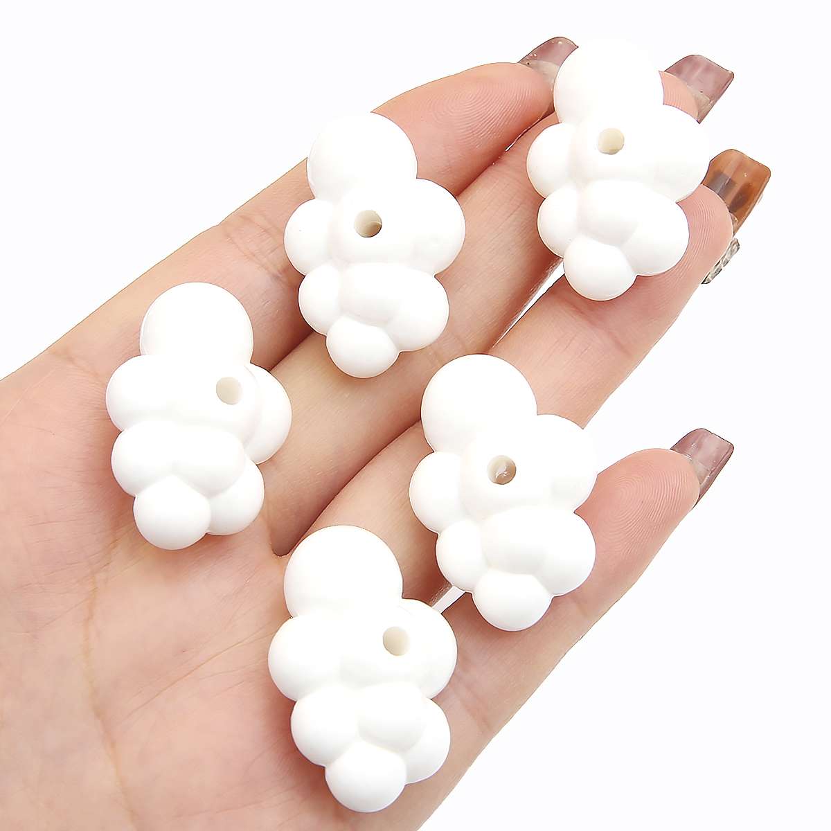 210Pcs Acrylic Cartoon Flaky Clouds Beads Cute Cloud Spacer Charms Pendant Jewelry Making Accessories белый
210Pcs Acrylic Cartoon Flaky Clouds Beads Cute Cloud Spacer Charms Pendant Jewelry Making Accessories белый